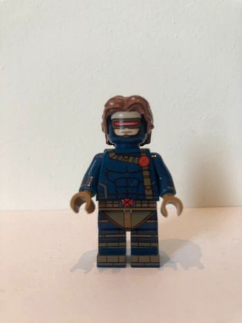 Figurine type lego Cyclope Xmen/Avengers. Marvel
