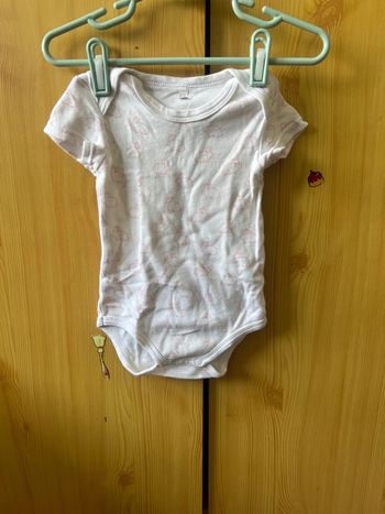 Body manches courtes.