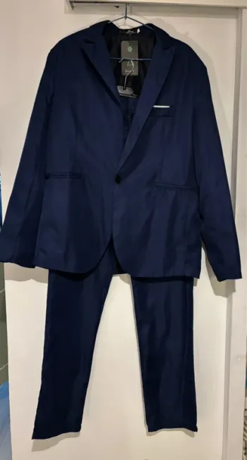 Costume bleu marine 2 pièces de marque Zacard taille XL neuf