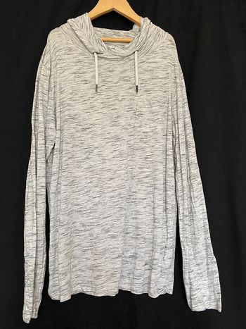 Pull léger avec col