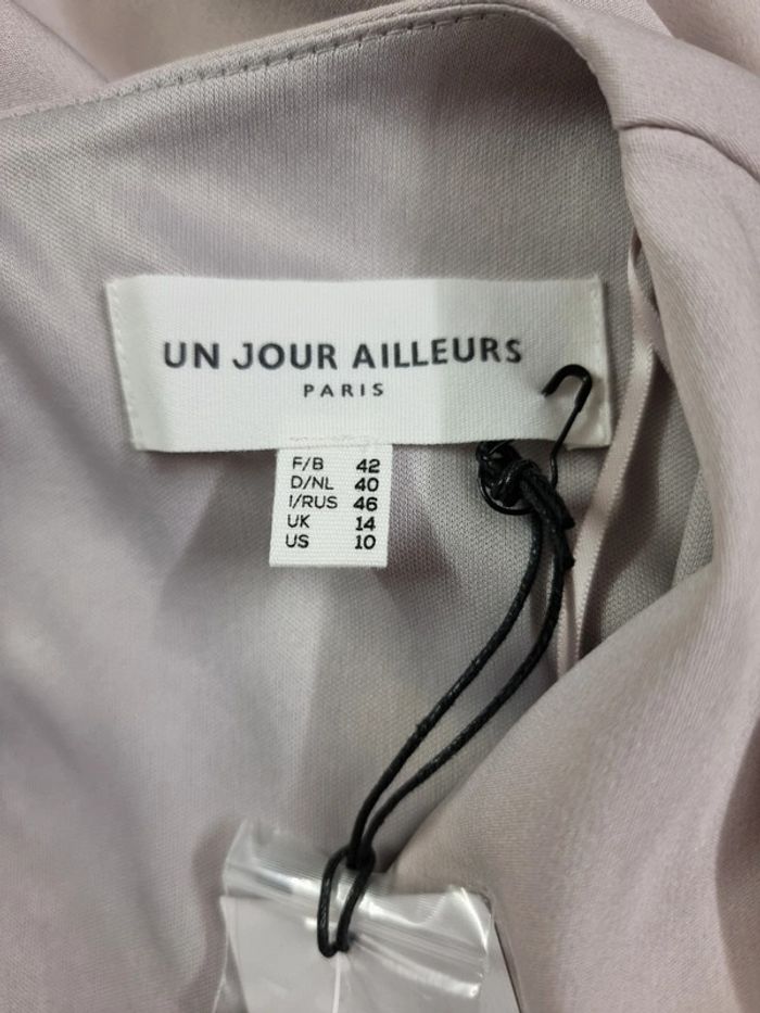 Un Jour Ailleurs robe chic crêpe beige * taille 42 * - photo numéro 12