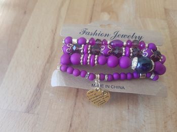 Lot 5 bracelets violets neufs