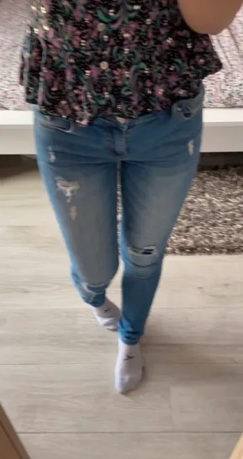 Jeans effet usé cache cache