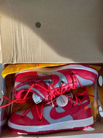 Nike Dunk Low Off White University Red