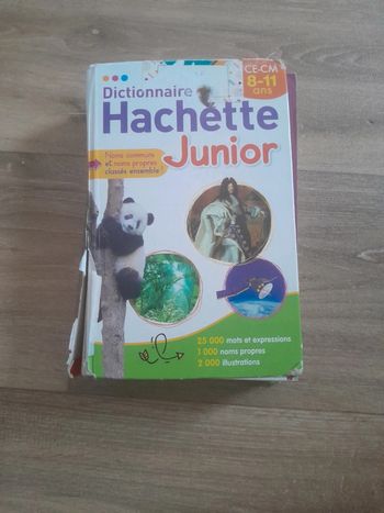 Dictionnaire hachette Junior 8 à 11 ans 🌺
