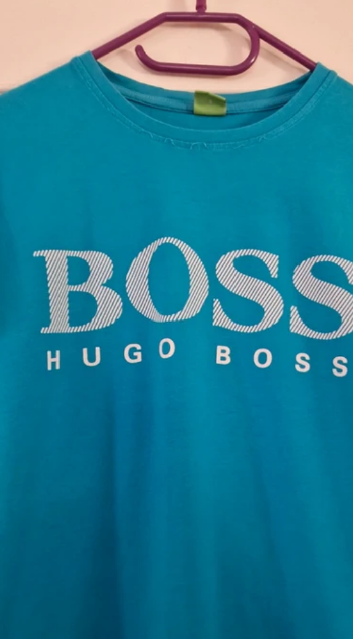 T-shirt Hugo Boss bleu turquoise – Taille S – Très bon état