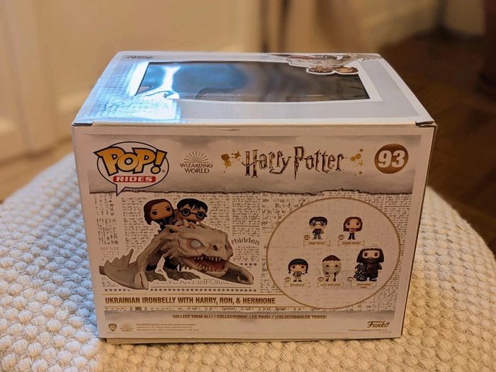 Funko Pop! Harry Potter 93 Harry, Hermione & Ron sur Dragon de Gringotts sous protection sleeve - photo numéro 3