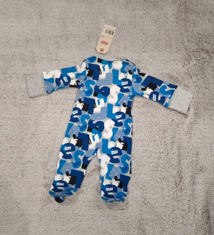 Combinaison Levi's - photo numéro 3