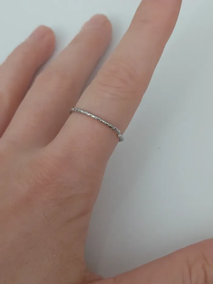 Bague argentée tendance en acier inoxydable - photo numéro 2