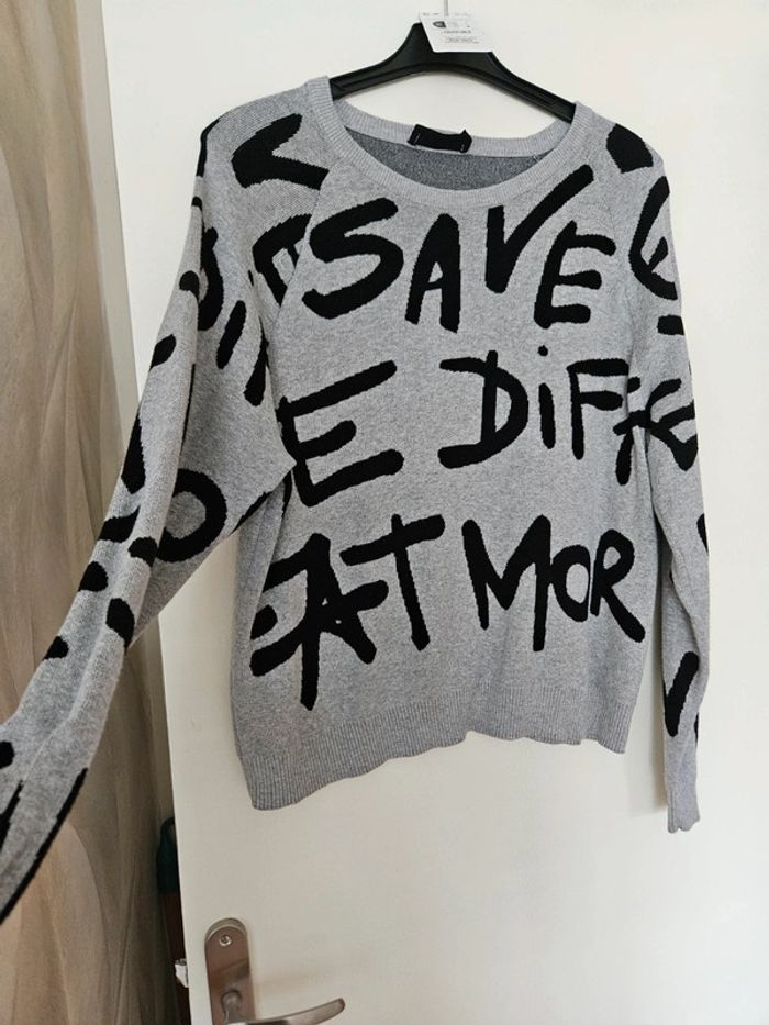 Pull Desigual avec écritures - photo numéro 5