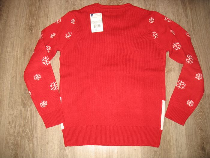 PULL ROUGE MOTIF DE NOËL "ARMAND THIERY" - NEUF - TAILLE S - n°01 - photo numéro 2