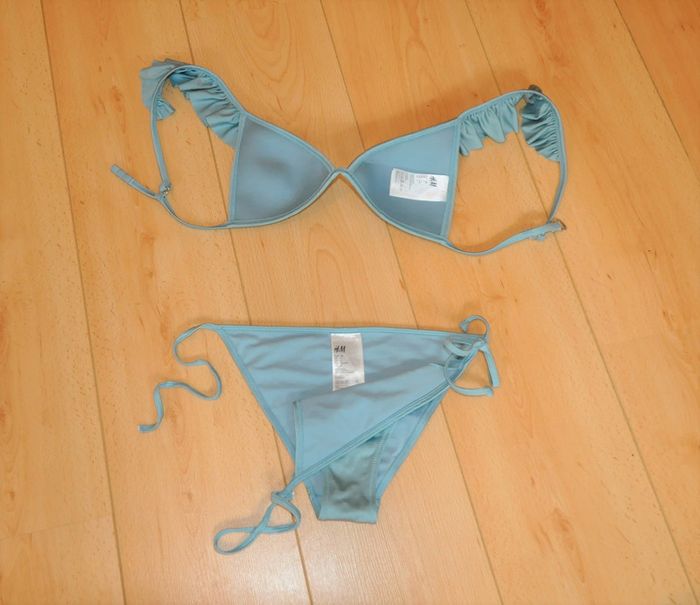 H&M bikini à volants bleu clair t.36/S tb état - photo numéro 7