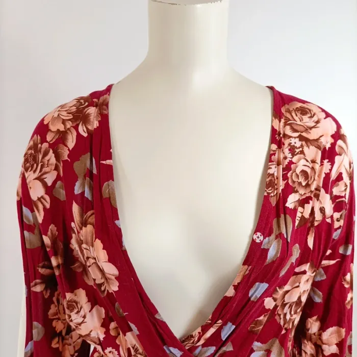 Combishort rouge fleuri décolleté cache-cœur taille XL manches longues nouées A1561 - photo numéro 2
