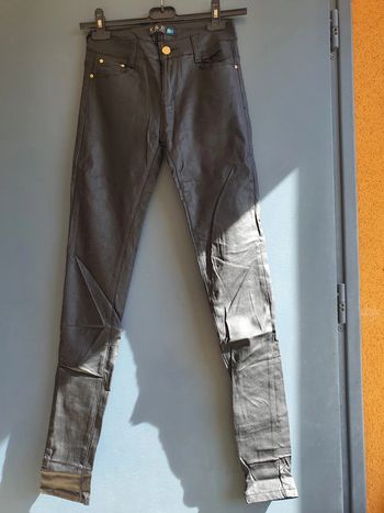 Pantalon style similicuir S 36