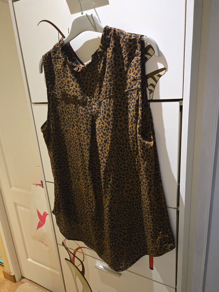 Blouse à imprimé léopard T.44/46 Kiabi - photo numéro 3