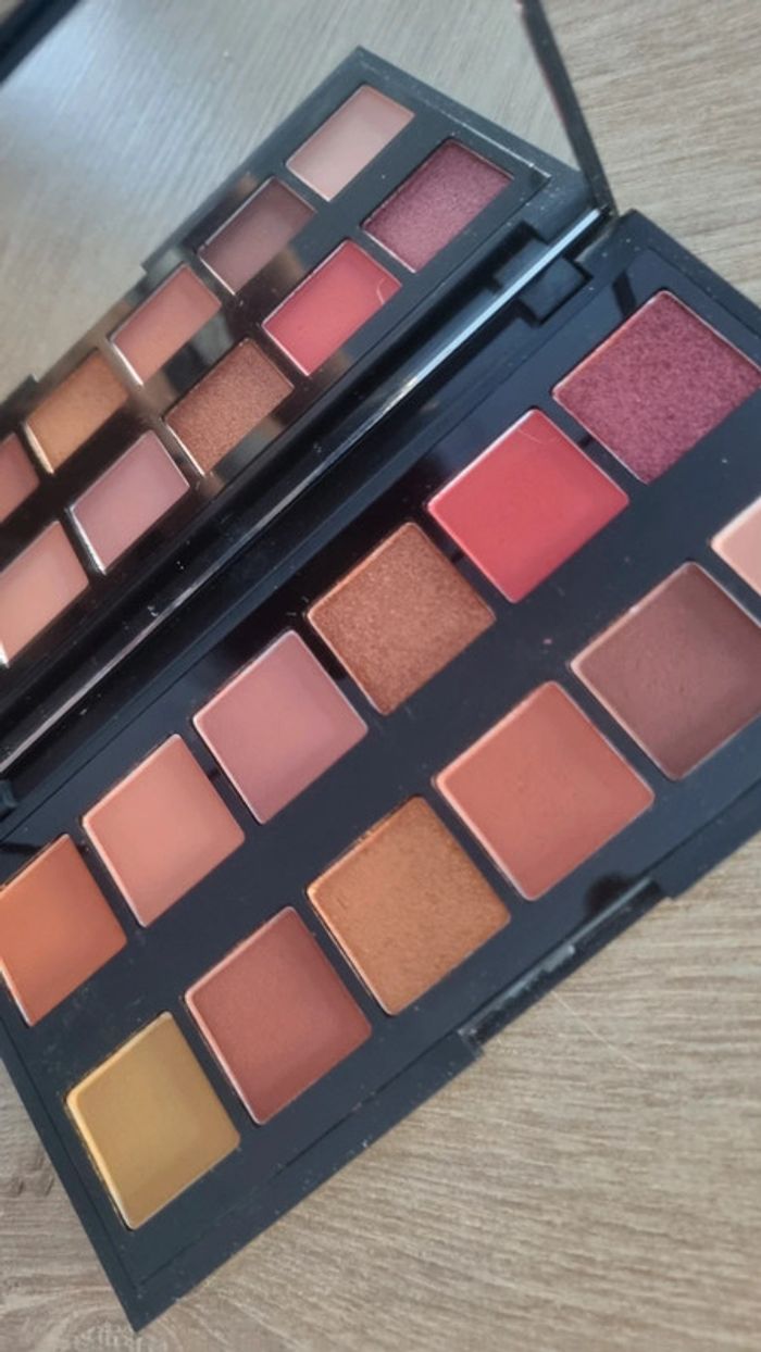 Palette de maquillage neuf SLEEK marron paillettes fard paupières - photo numéro 3