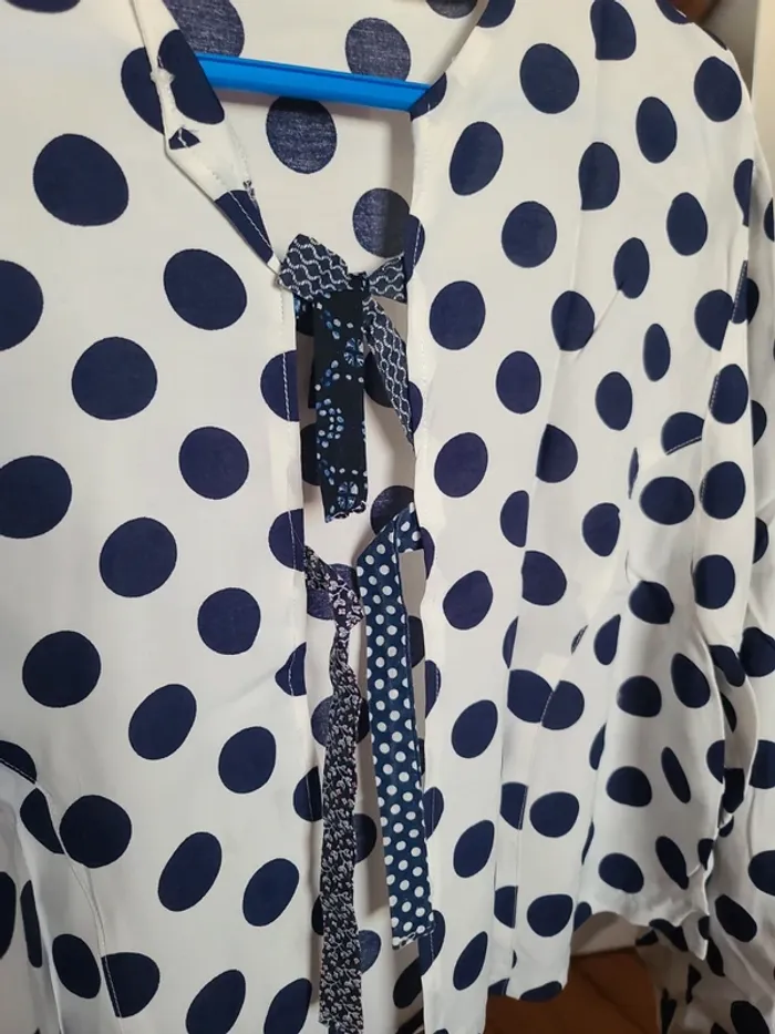Blouse upcyclée - photo numéro 2