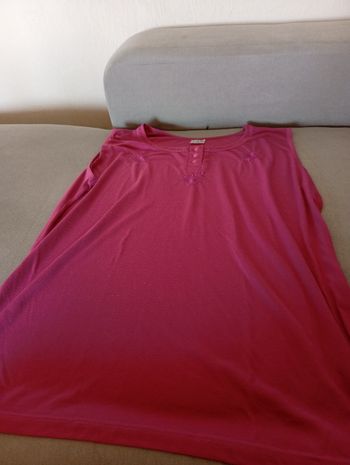 Tee-shirt rose sans manche