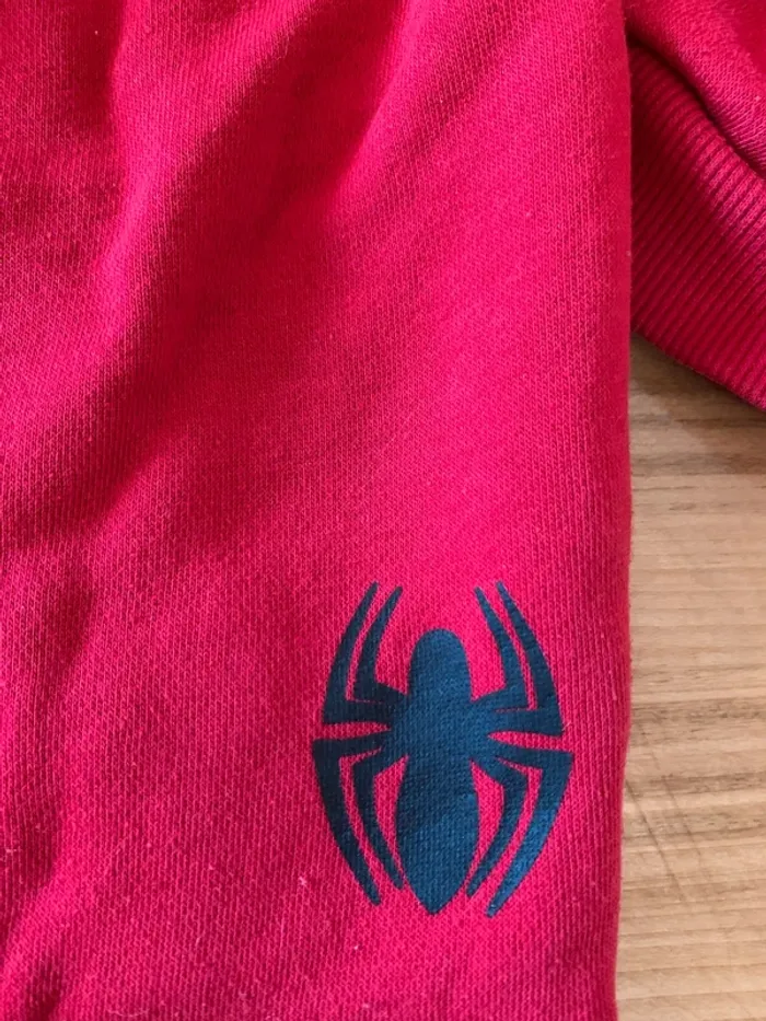 Pull avec capuche Spiderman taille 8 ans - photo numéro 7