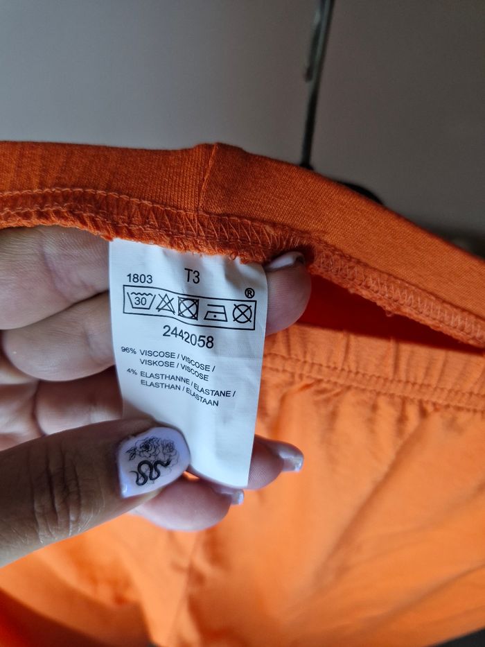 Legging court orange Taille 3 - photo numéro 2