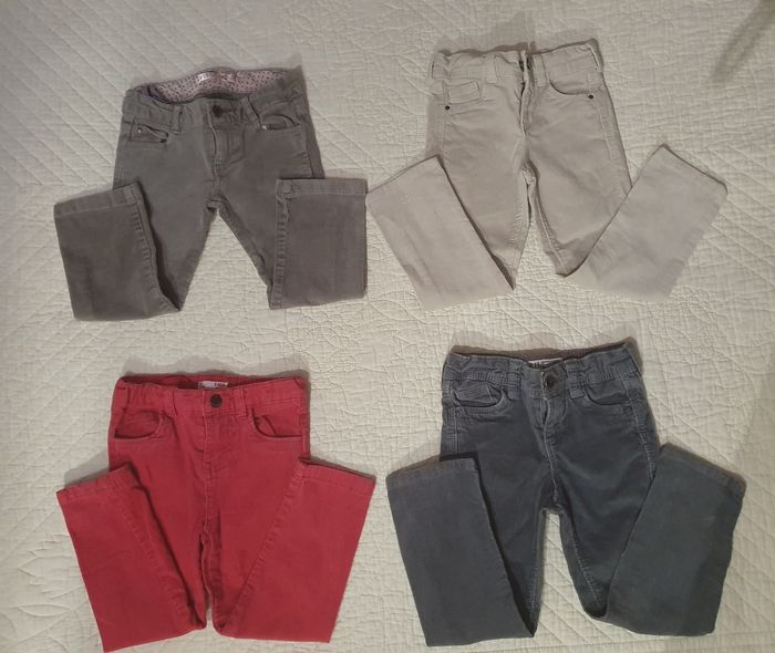 Lot 4 pantalons velour taille 3 ans