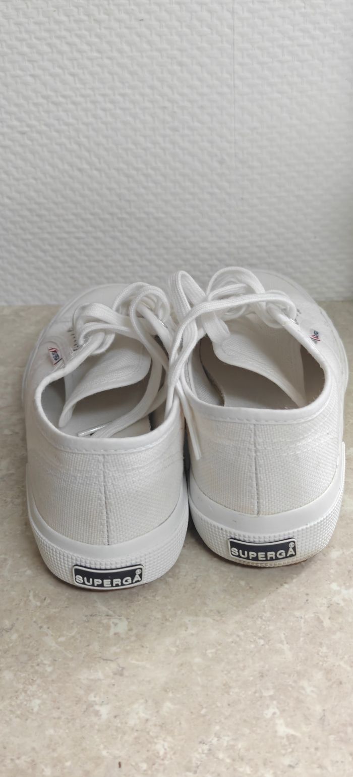 Sneakers Superga taille 39 neuve - photo numéro 3