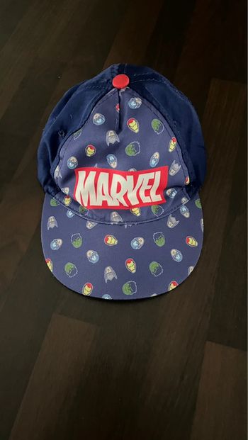 Casquette enfant Marvel officiel taille 3/5 ans parfait état