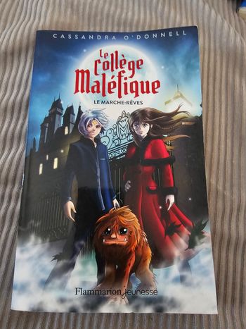 Le collège maléfique