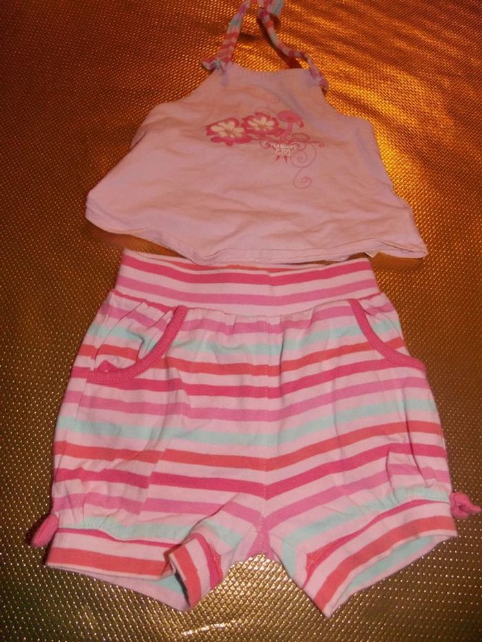 Ensemble haut + short 6 Mois