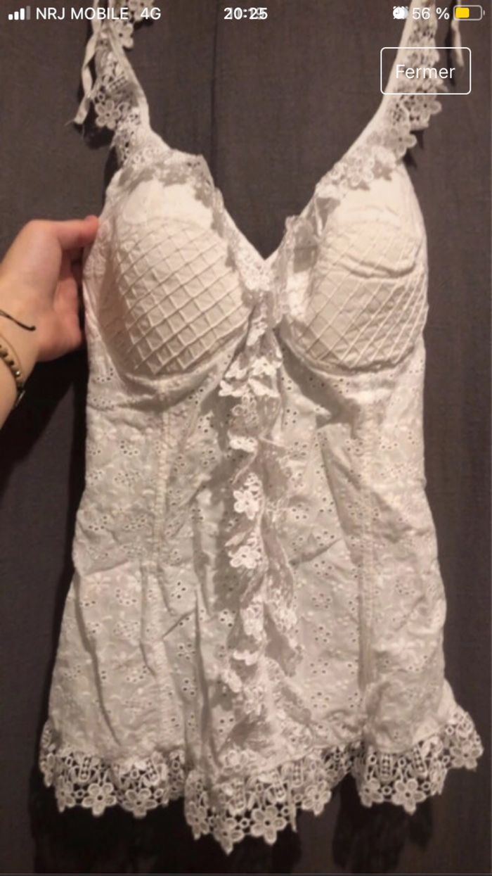 Top a dentelle blanc M
