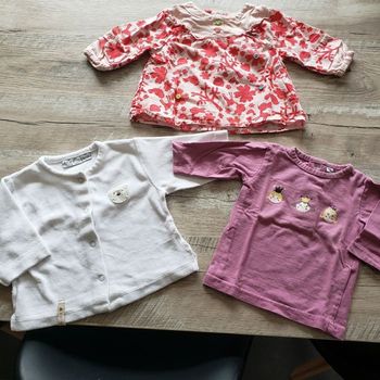 Lot hauts bébé 3 mois
