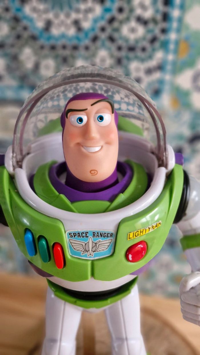 Figurine  buzz l eclair disney pixar - photo numéro 3