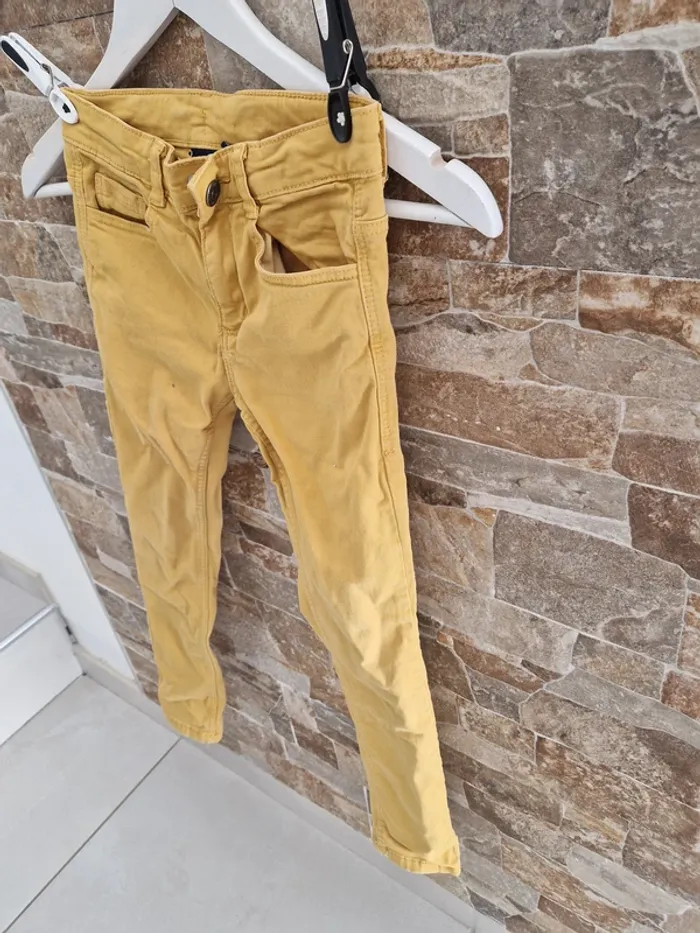 1 pantalon jaune moutarde taille 8 ans garçon - photo numéro 3