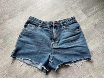 Short 38