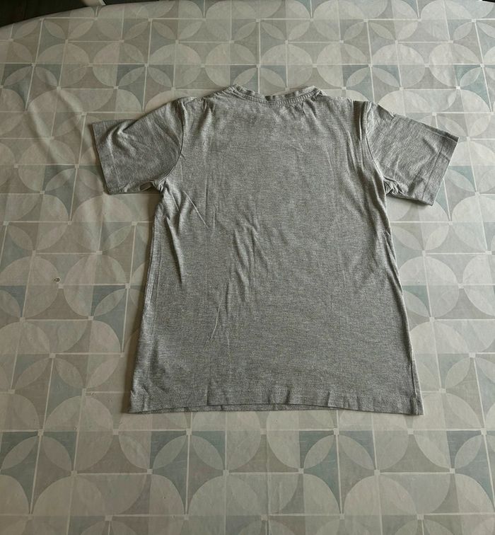 T shirt garçon - 14 ans - en très bon état - photo numéro 2