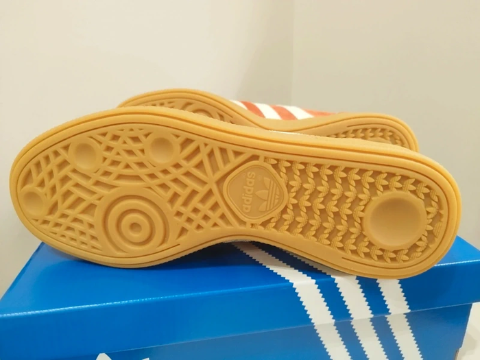 Adidas Handball Spezial taille 38.5 - photo numéro 5