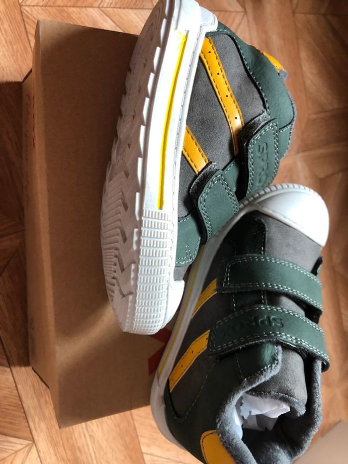 Chaussures montantes garçon neuves - pointure 25 - photo numéro 5
