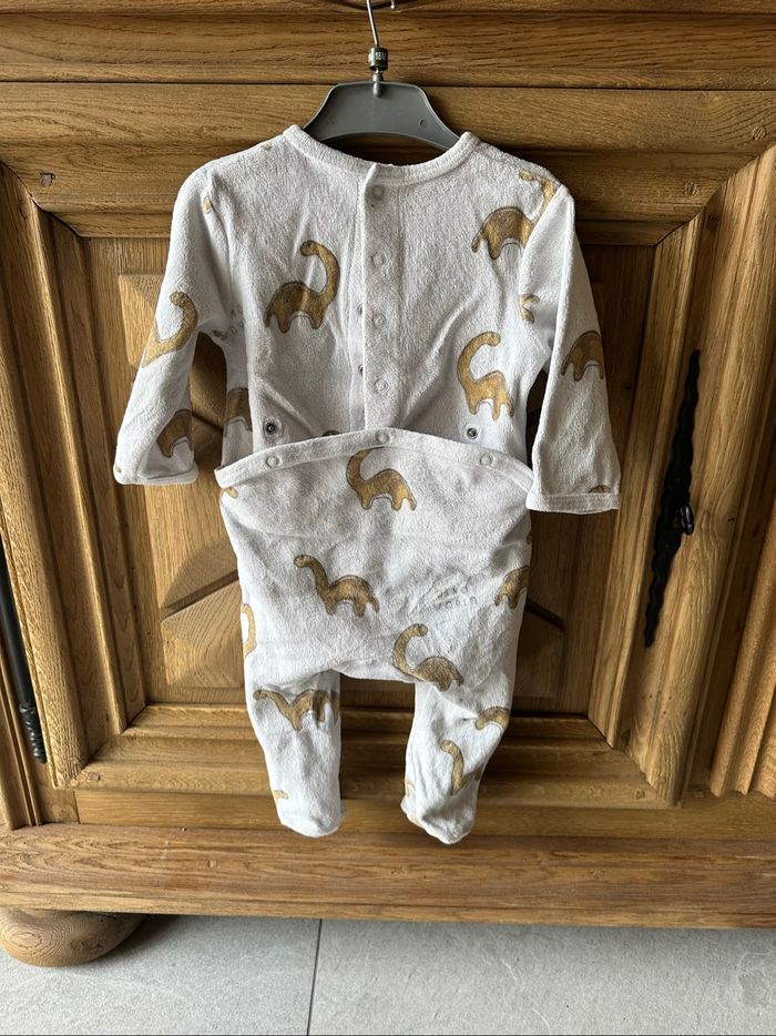 Pyjama - 9 mois - photo numéro 2