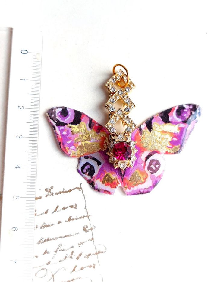 Magnifique pendentif papillon avec strass - photo numéro 3