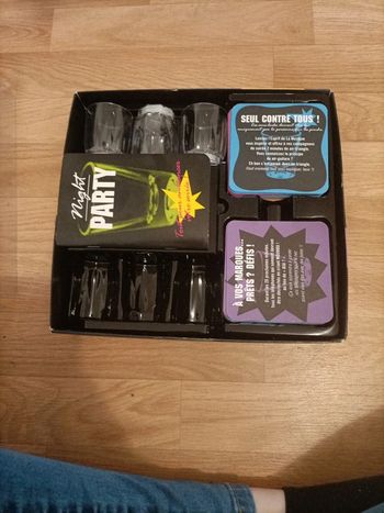 Jeu de société "In thé dark"