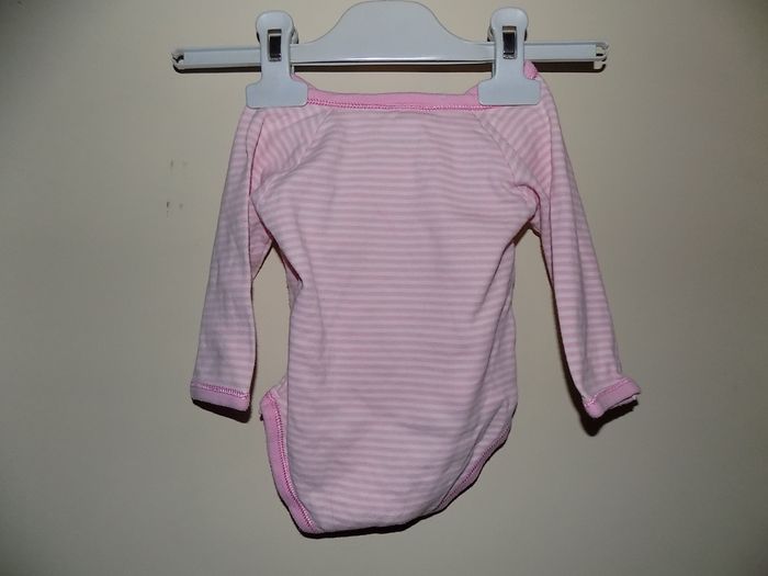 bodies , taille 3 mois (245) - photo numéro 2
