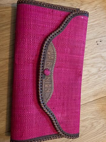Pochette en paille rose