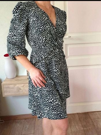 Robe  mi-longue  - Noir  blanc - River Island  -  34  actuel  - Neuve