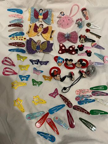 Assortiment de barrettes et chouchou