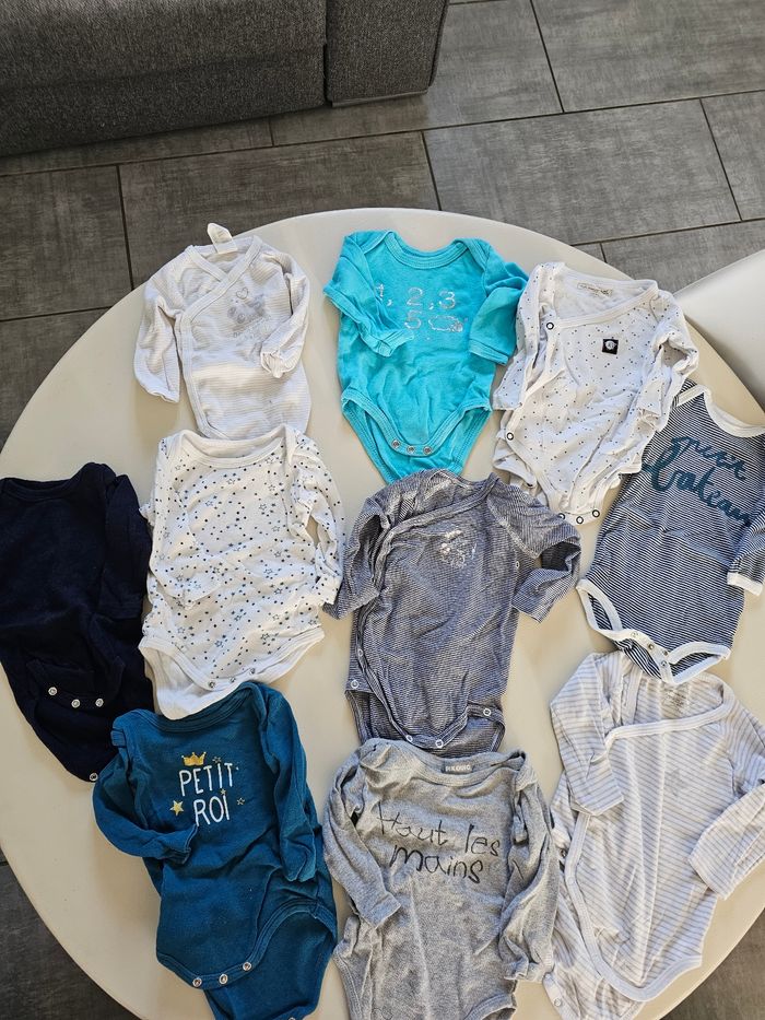 Lot vêtements 6 mois - photo numéro 9