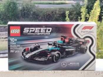 Lego voiture F1 mercedes AMG w15 petronas