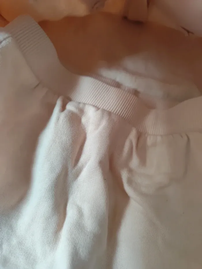Ensemble rose/beige gilet pantalon bébé fille 6 mois - photo numéro 5