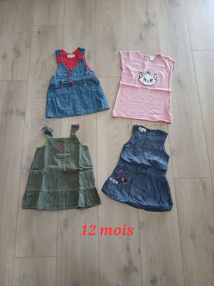 Lot de 4 robes 12 mois