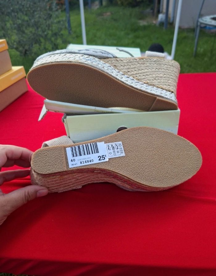 Chaussures a talon femme neuve taille 40 - photo numéro 7