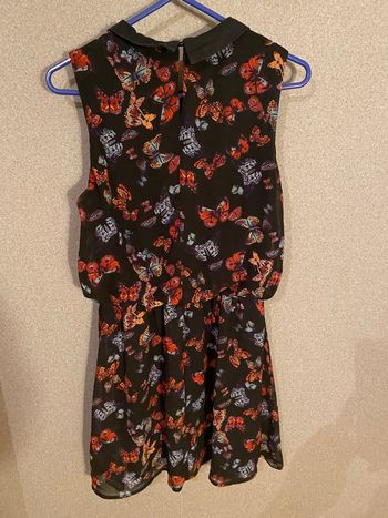 Robe avec des papillons